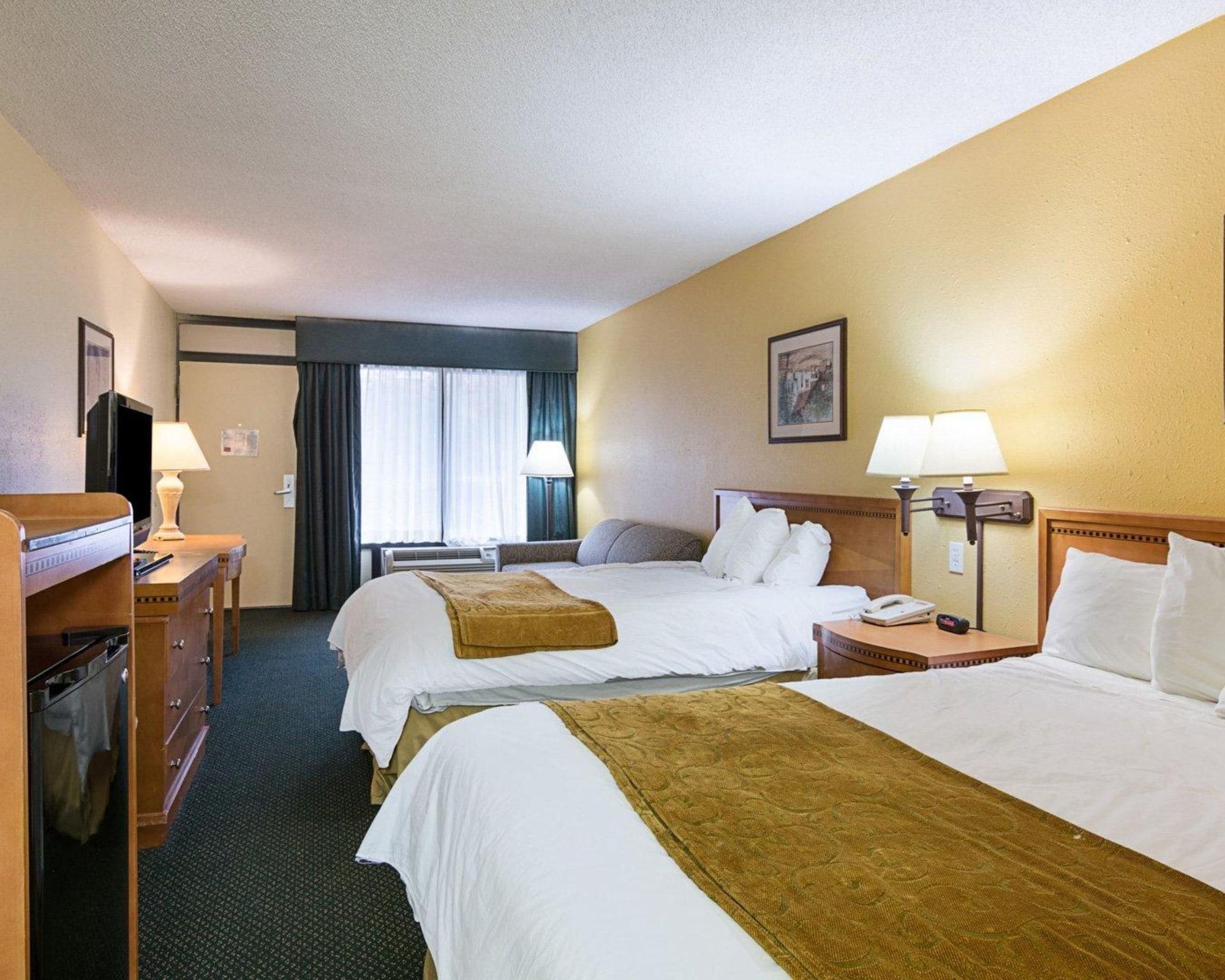 Days Inn & Suites By Wyndham Colonial Williamsburg Esterno foto