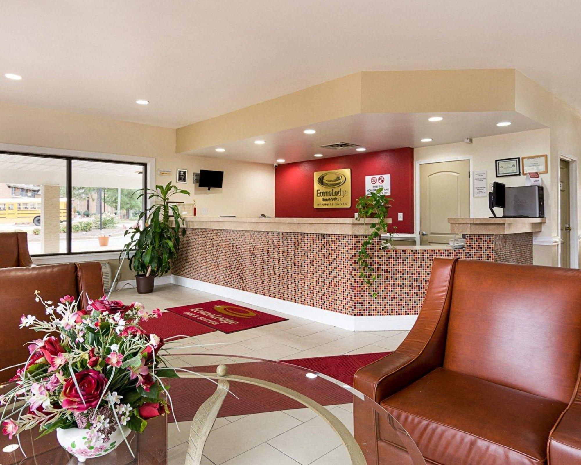 Days Inn & Suites By Wyndham Colonial Williamsburg Esterno foto