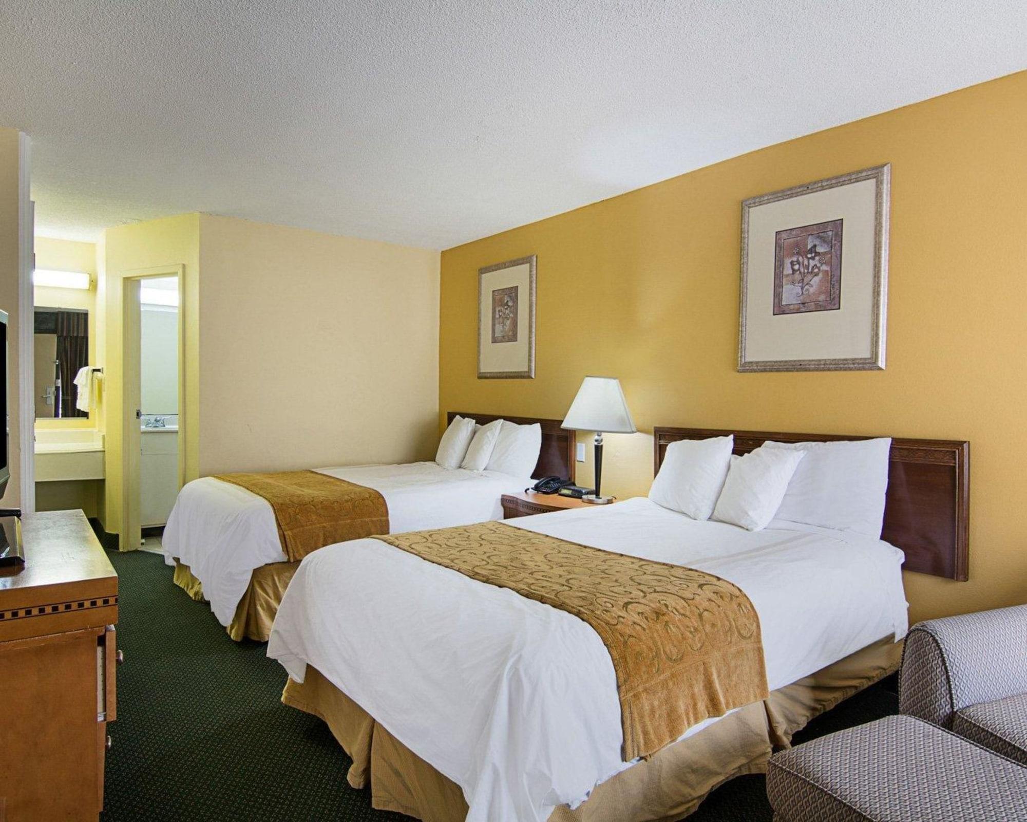 Days Inn & Suites By Wyndham Colonial Williamsburg Esterno foto