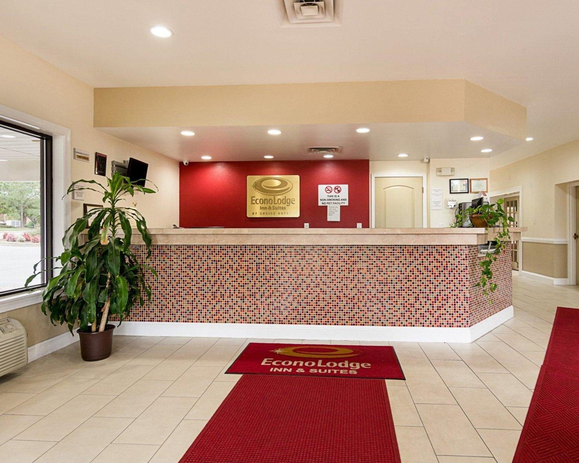 Days Inn & Suites By Wyndham Colonial Williamsburg Esterno foto