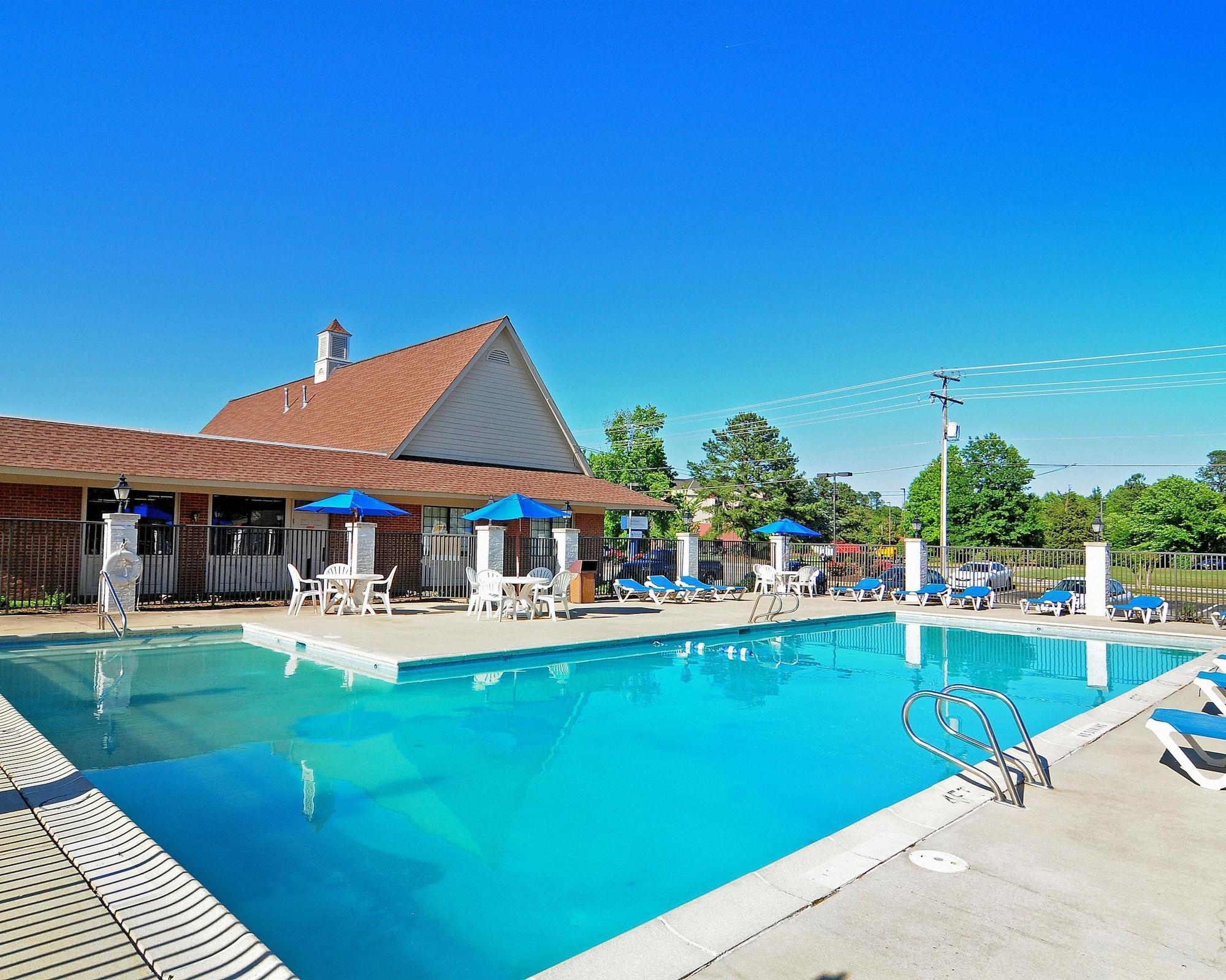Days Inn & Suites By Wyndham Colonial Williamsburg Esterno foto