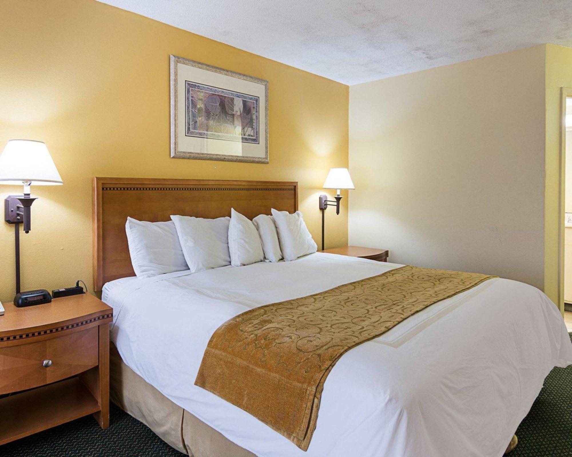 Days Inn & Suites By Wyndham Colonial Williamsburg Esterno foto