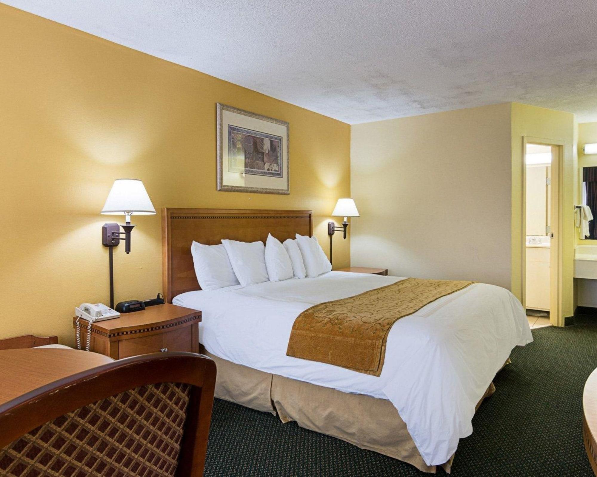 Days Inn & Suites By Wyndham Colonial Williamsburg Esterno foto