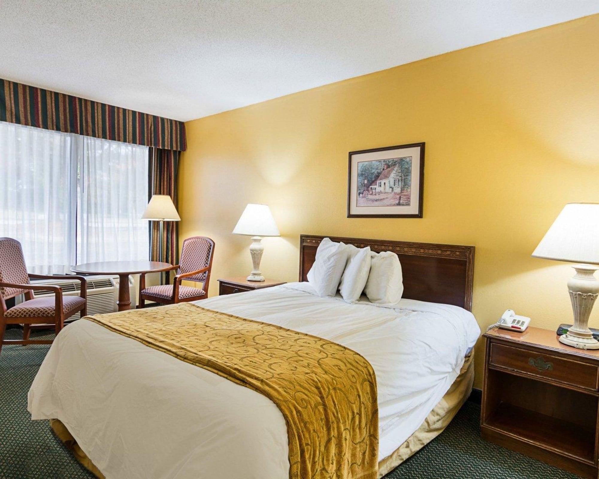 Days Inn & Suites By Wyndham Colonial Williamsburg Esterno foto