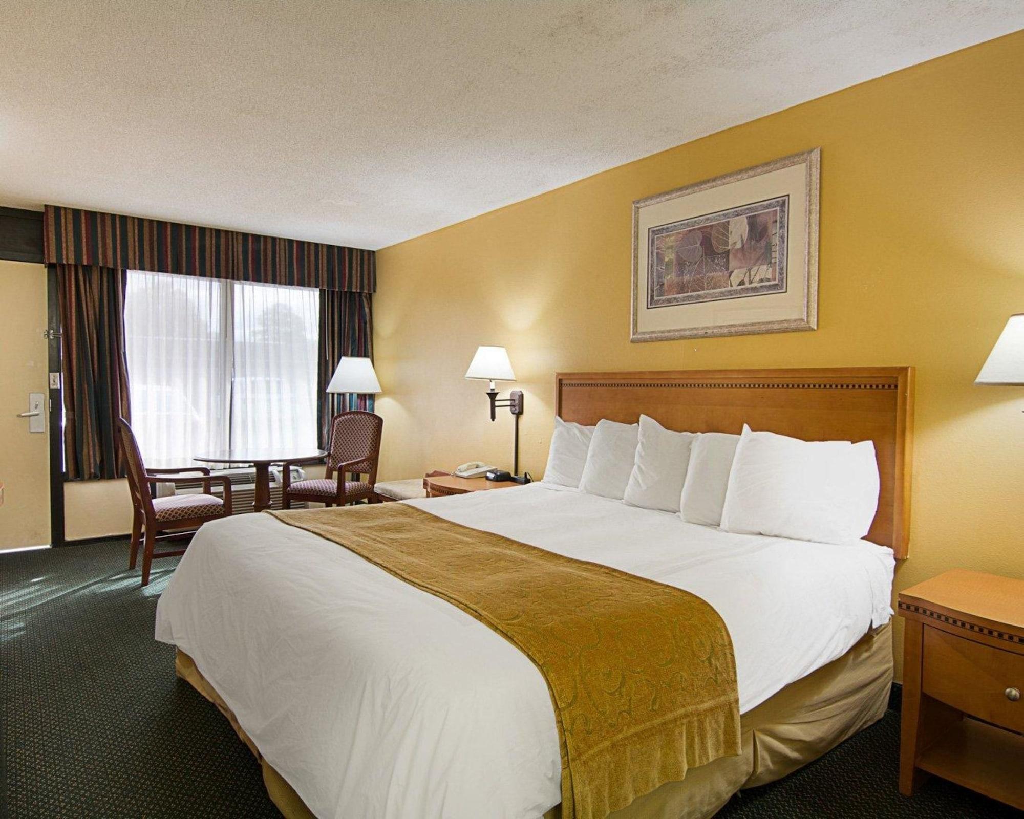 Days Inn & Suites By Wyndham Colonial Williamsburg Esterno foto