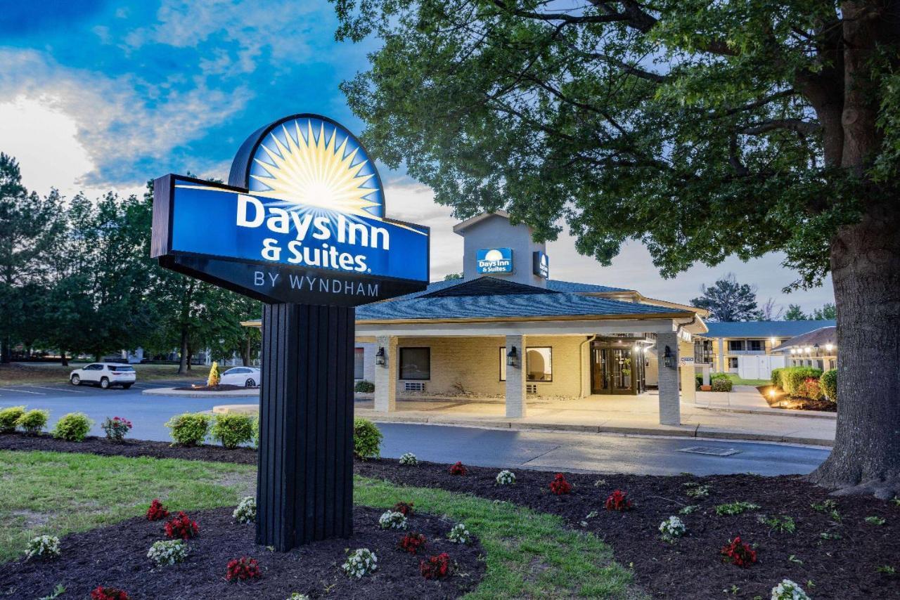Days Inn & Suites By Wyndham Colonial Williamsburg Esterno foto