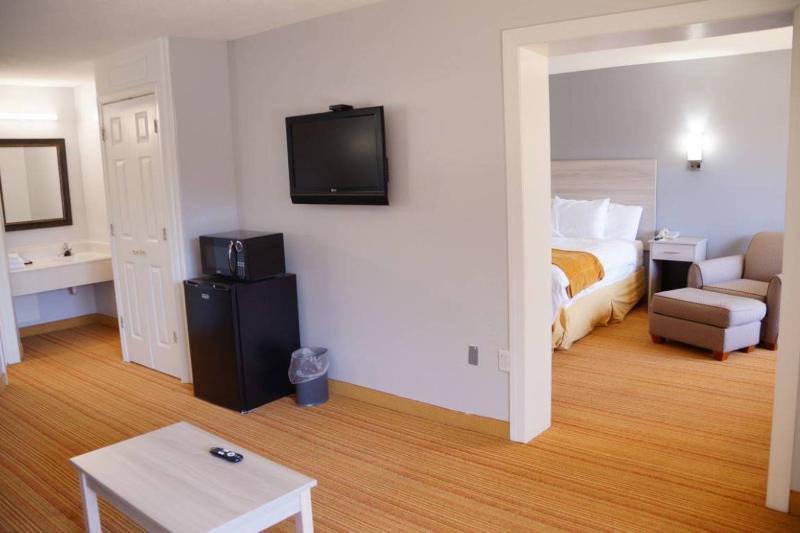 Days Inn & Suites By Wyndham Colonial Williamsburg Esterno foto